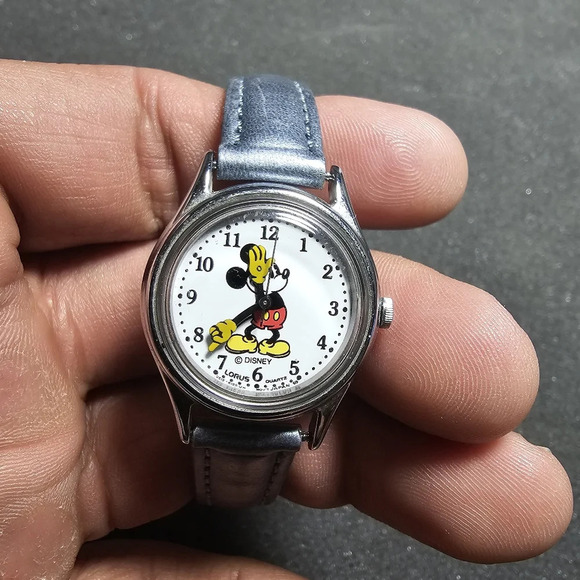 Vintage Lorus Ladies Disney MICKEY MOUSE Quartz Watch Silver Tone Working shows - Picture 1 of 9